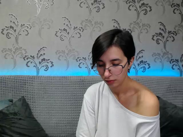 Live sex webcam photo for Miss_Selina4u #272144196