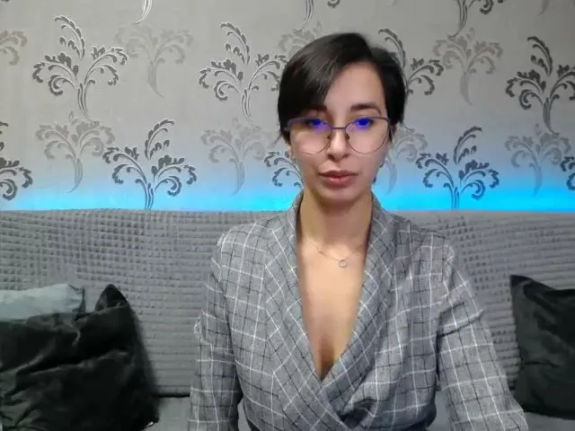 Live sex webcam photo for Miss_Selina4u #272195056