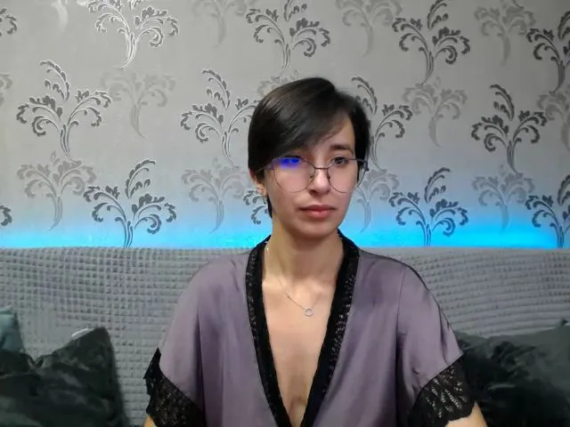 Live sex webcam photo for Miss_Selina4u #272231577