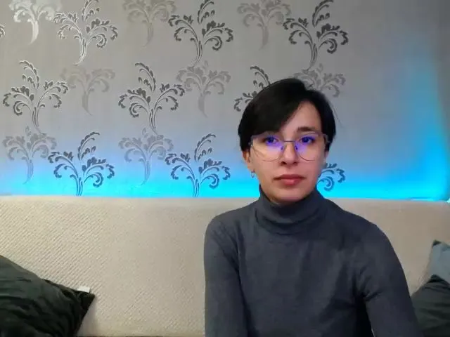 Live sex webcam photo for Miss_Selina4u #272468390