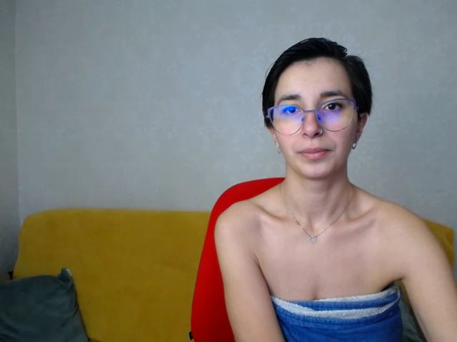 Live sex webcam photo for Miss_Selina4u #272629566