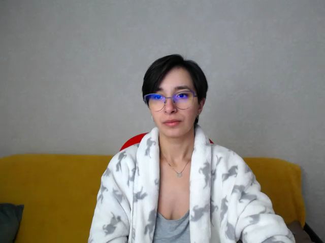 Live sex webcam photo for Miss_Selina4u #272721153