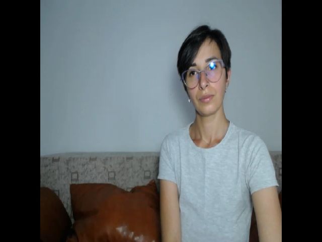 Live sex webcam photo for Miss_Selina4u #273968786