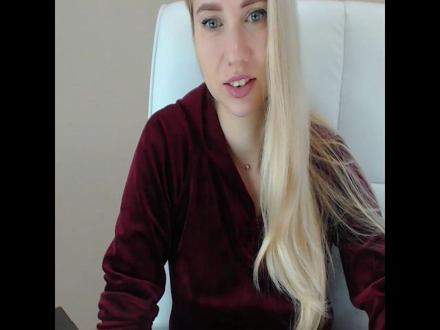 Live sex webcam photo for Miss_Sylvia #271697460