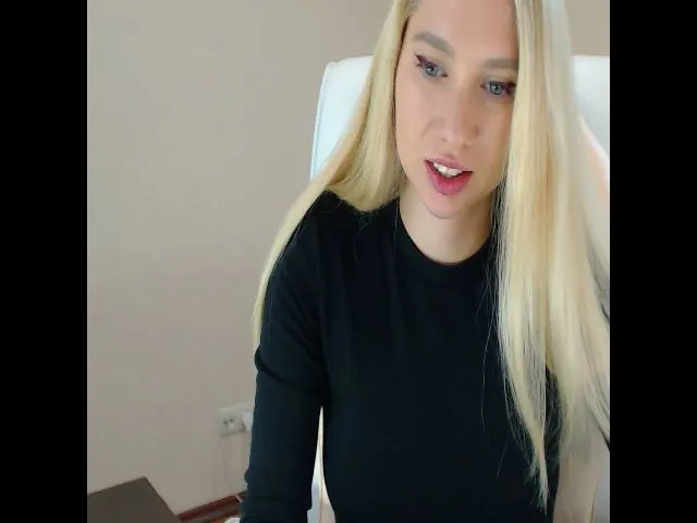 Live sex webcam photo for Miss_Sylvia #272176814