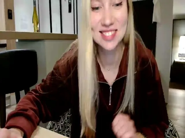 Live sex webcam photo for Miss_Sylvia #272822792