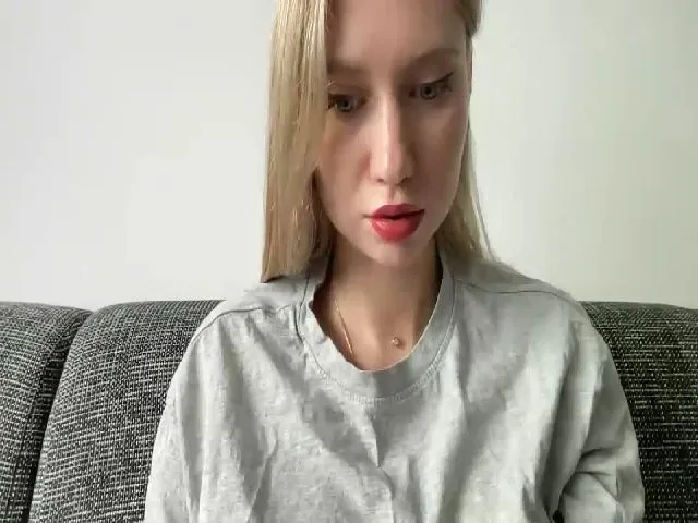 Live sex webcam photo for Miss_Sylvia #273646126