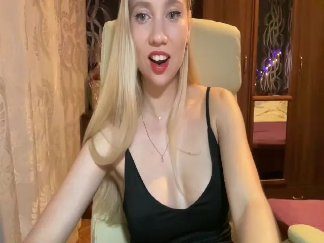 Live sex webcam photo for Miss_Sylvia #273733021