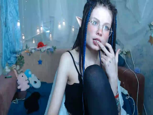 Live sex webcam photo for Miss_Toree #272138097