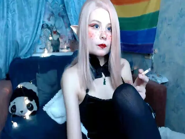 Live sex webcam photo for Miss_Toree #272455466