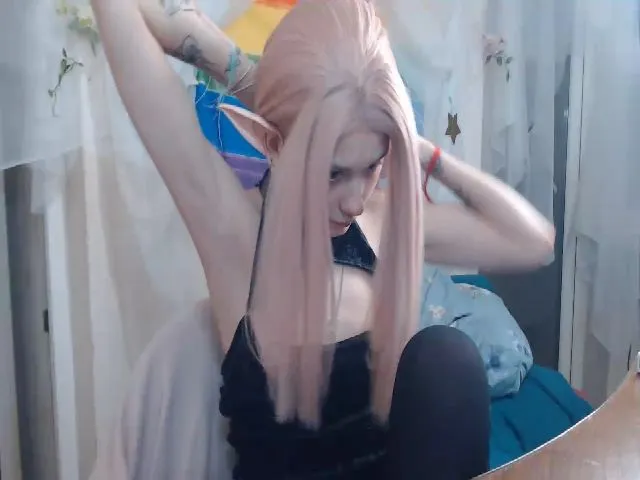 Live sex webcam photo for Miss_Toree #273387012