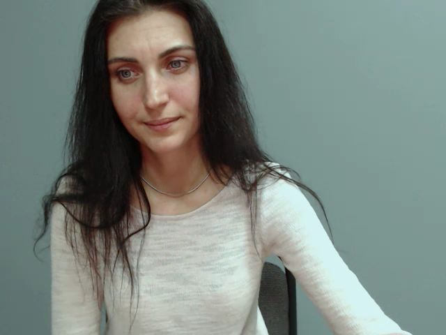 Live sex webcam photo for Miss_Vivian #273515080