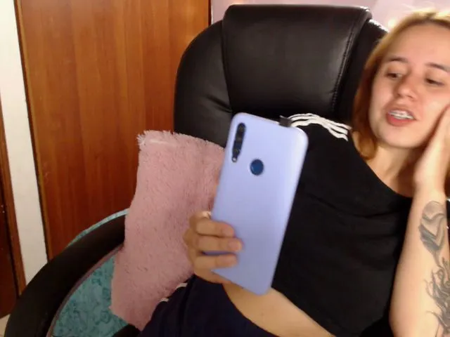 Live sex webcam photo for Miss_dayan1 #272325316