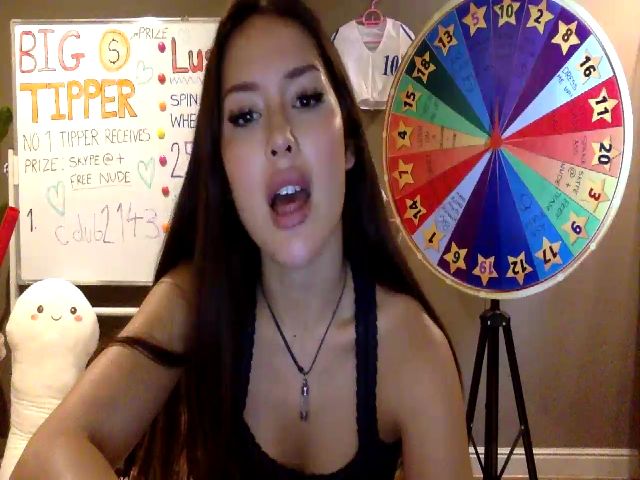 Live sex webcam photo for Miss_emiko #272537755