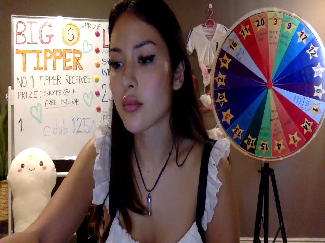 Live sex webcam photo for Miss_emiko #272563311