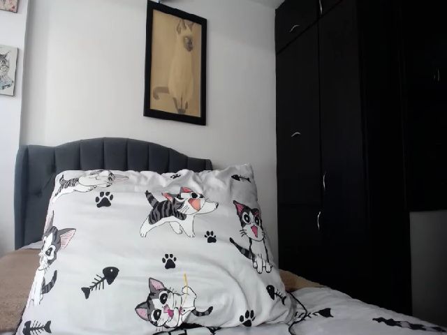 Live sex webcam photo for Miss_lizzii #273440929