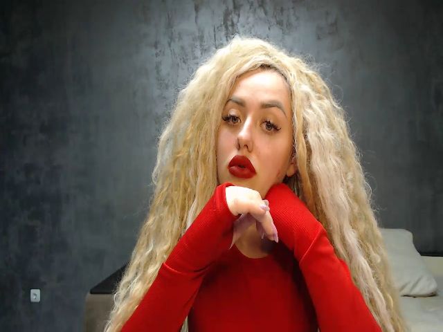 Live sex webcam photo for MissisCat #273318051