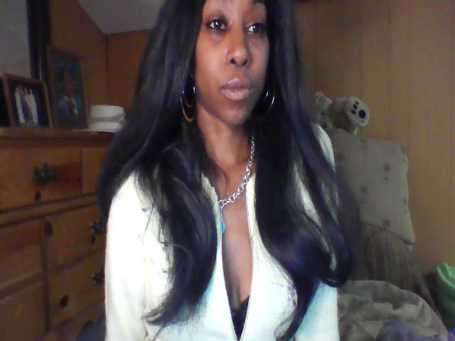 Live sex webcam photo for Missmarie24 #272617767