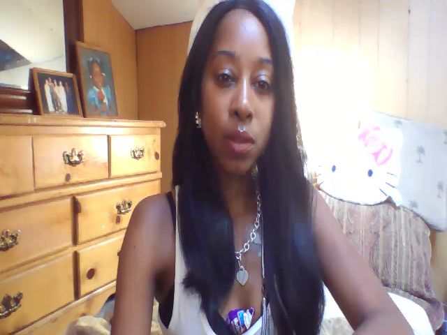 Live sex webcam photo for Missmarie24 #272668022