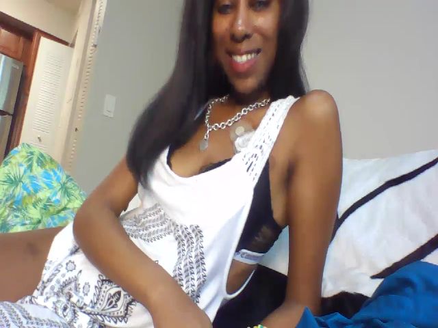 Live sex webcam photo for Missmarie24 #272727109