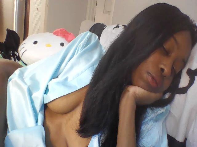 Live sex webcam photo for Missmarie24 #272738023