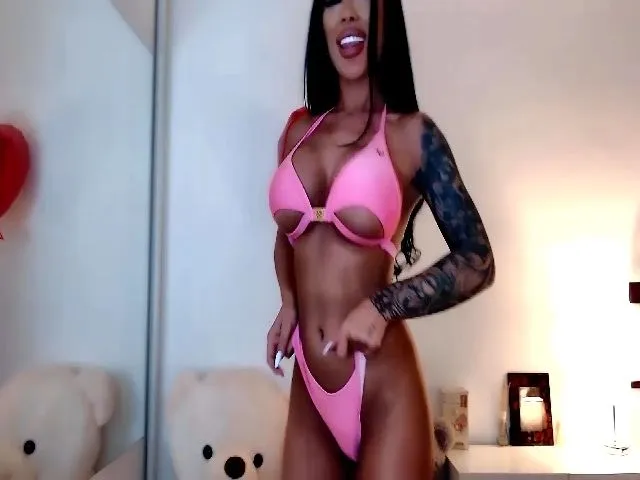 Live sex webcam photo for Misssophiex #272579165