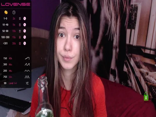 Live sex webcam photo for MisticaMissy #272188345