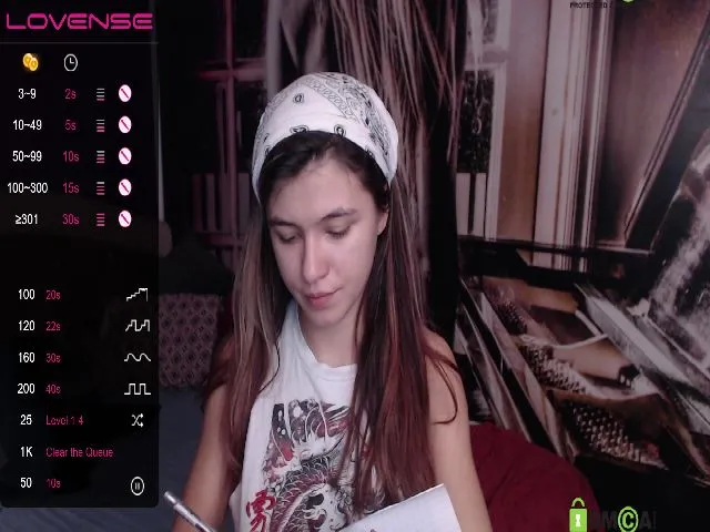 Live sex webcam photo for MisticaMissy #272196069