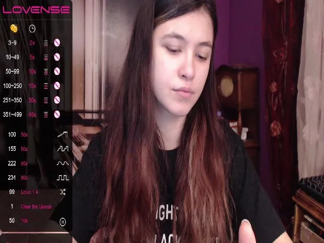 Live sex webcam photo for MisticaMissy #272758870