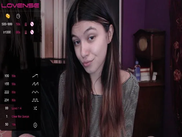 Live sex webcam photo for MisticaMissy #272766802