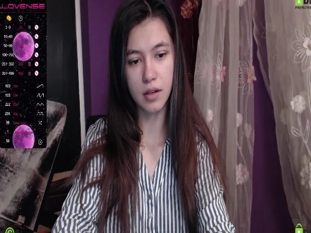 Live sex webcam photo for MisticaMissy #273416594