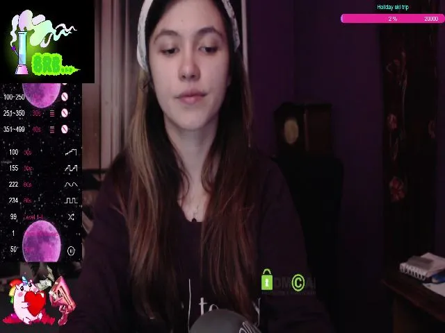 Live sex webcam photo for MisticaMissy #273549592