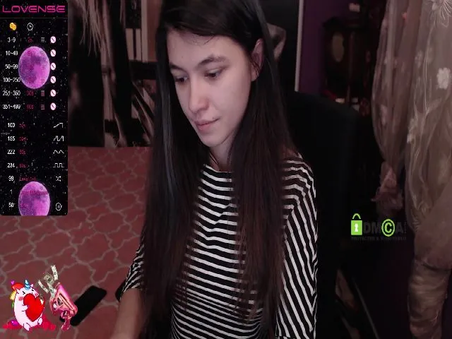 Live sex webcam photo for MisticaMissy #273579736