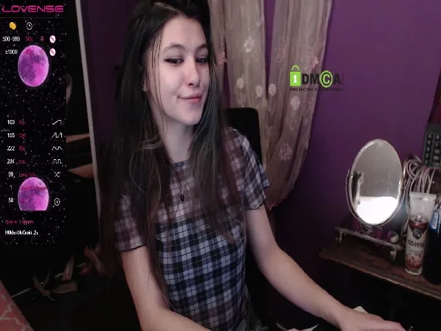 Live sex webcam photo for MisticaMissy #273669304