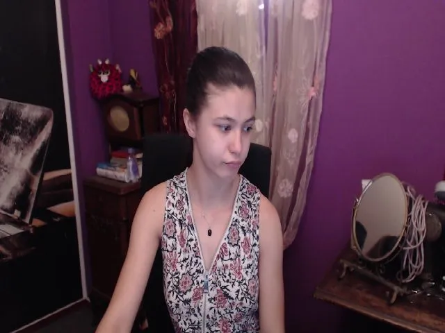 Live sex webcam photo for MisticaMissy #273859309