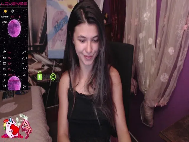 Live sex webcam photo for MisticaMissy #274224104