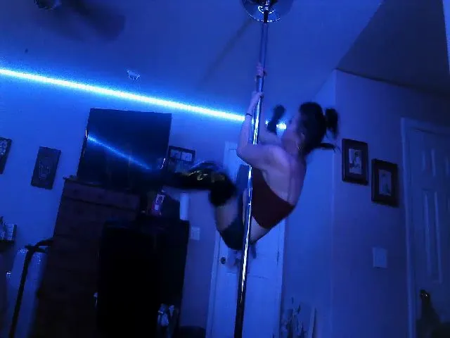 Live sex webcam photo for Mistress0620 #274244143