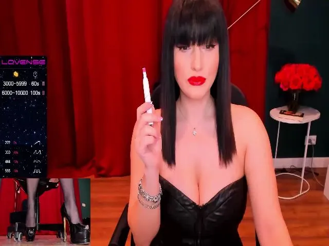 Live sex webcam photo for MistressAlpha #272402371