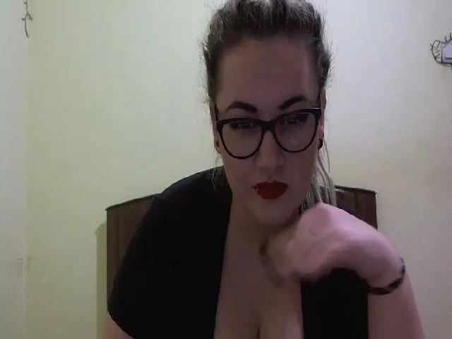 Live sex webcam photo for MistressBeca #272954135