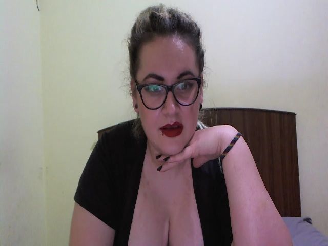 Live sex webcam photo for MistressBeca #272984055