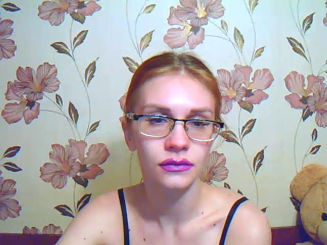 Live sex webcam photo for MistressHard #272363039