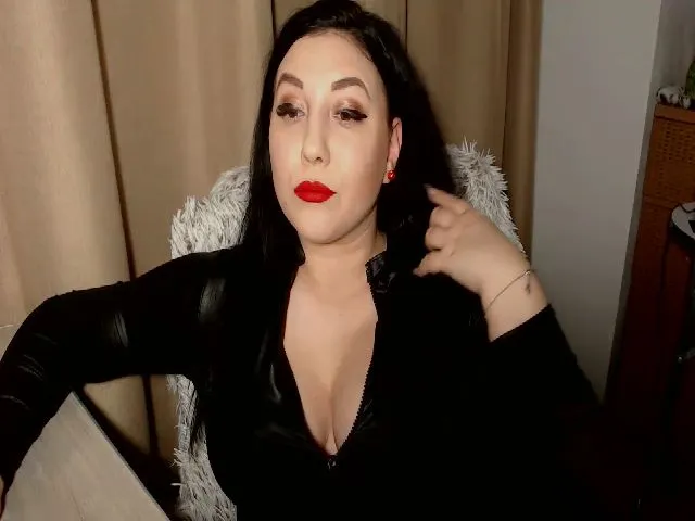 Live sex webcam photo for MistressMarry #272245374