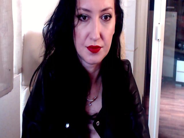 Live sex webcam photo for MistressNadia #273356097