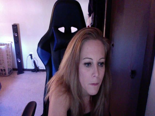 Live sex webcam photo for MistressStorm #271792536