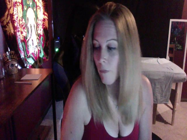 Live sex webcam photo for MistressStorm #271866796