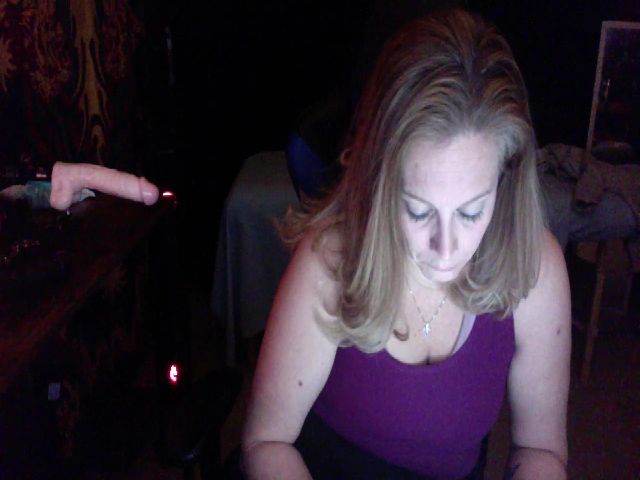 Live sex webcam photo for MistressStorm #271903774