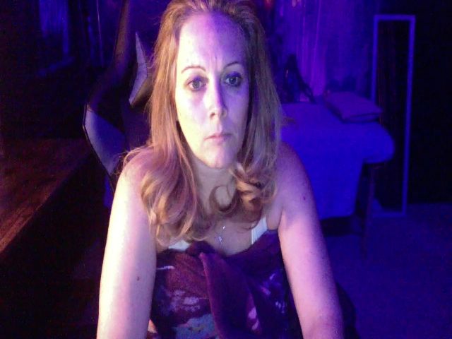 Live sex webcam photo for MistressStorm #271979739