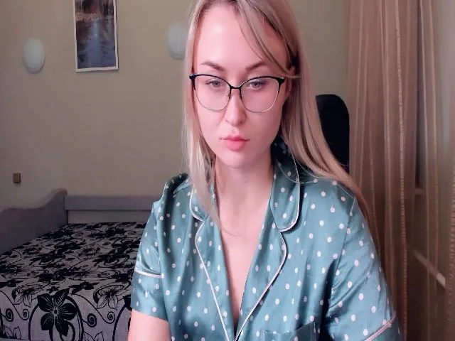 Live sex webcam photo for Mistress_Eva_ #272469042