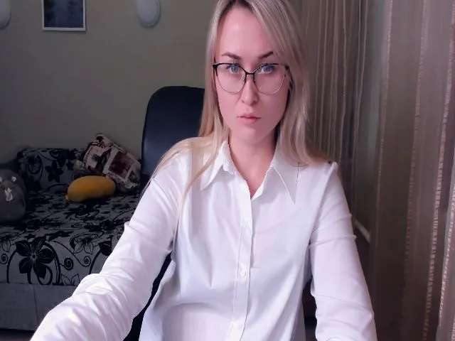 Live sex webcam photo for Mistress_Eva_ #272530468