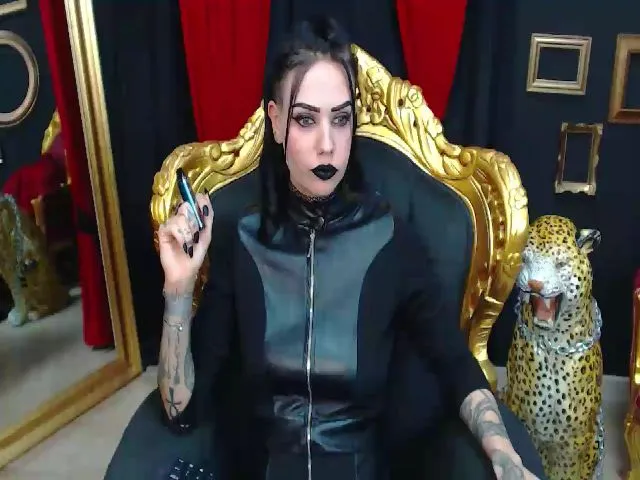 Live sex webcam photo for Mistress_Hera #271995661